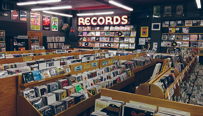 Foto de dentro da loja Records